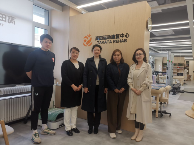 日语系与高田运动康复签订校企合作基地协议