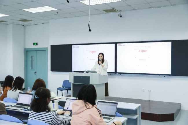品牌素养提升班 | 学校举行著作权的保护与管理培训会