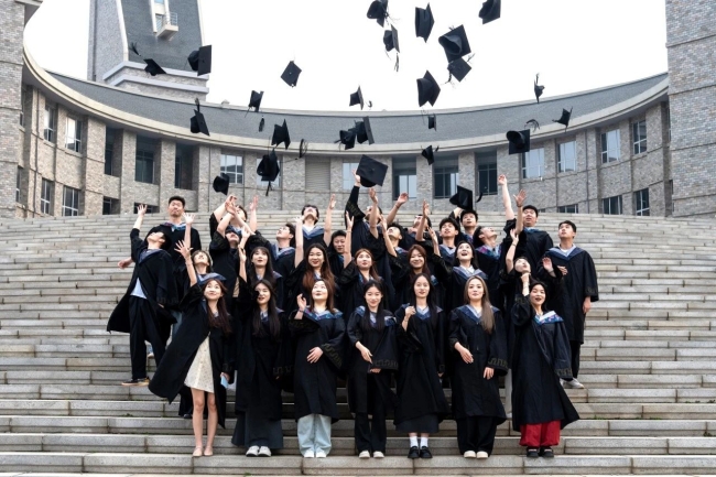 关于举办2024届学生毕业典礼暨学位授予仪式的通知