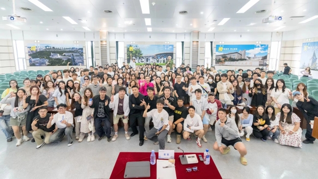 品牌素养提升班 | 学校举行自媒体运营技巧讲座