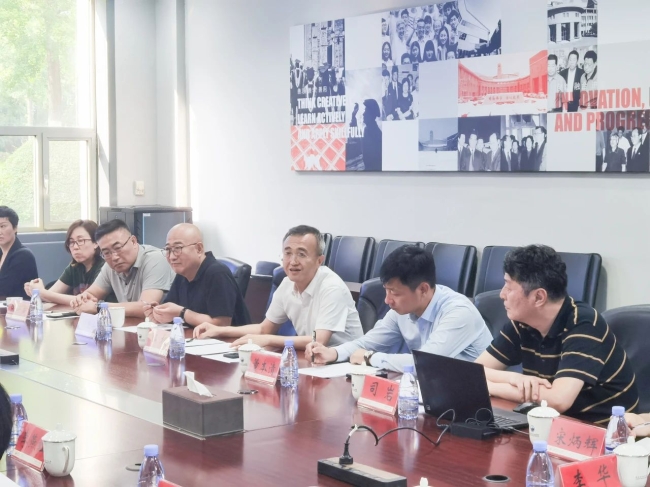 中国就业促进会会长张小建一行到mg4355考察指导