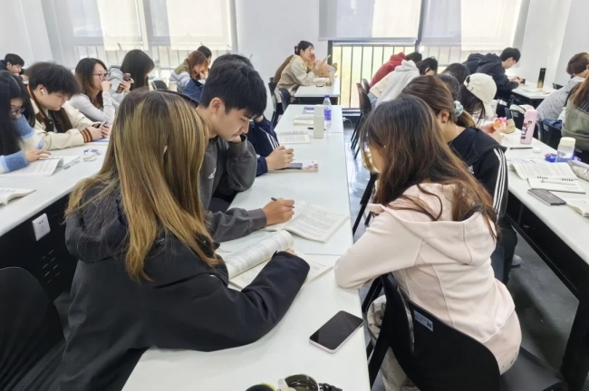东软学子南北奔赴，“交换青春”！