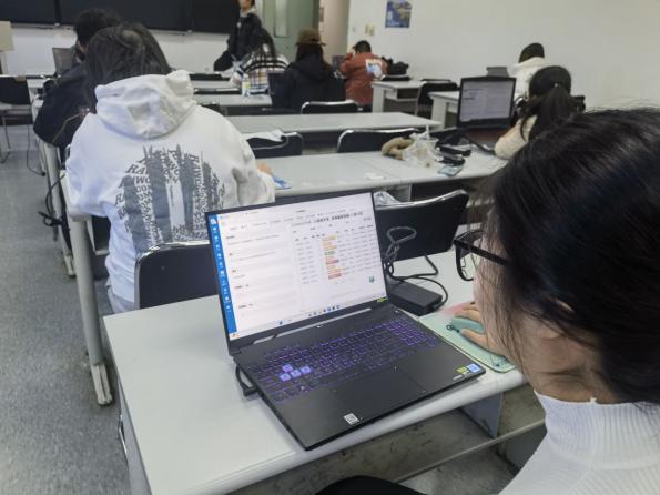 专升本教学部举办冬季程序设计编程竞赛